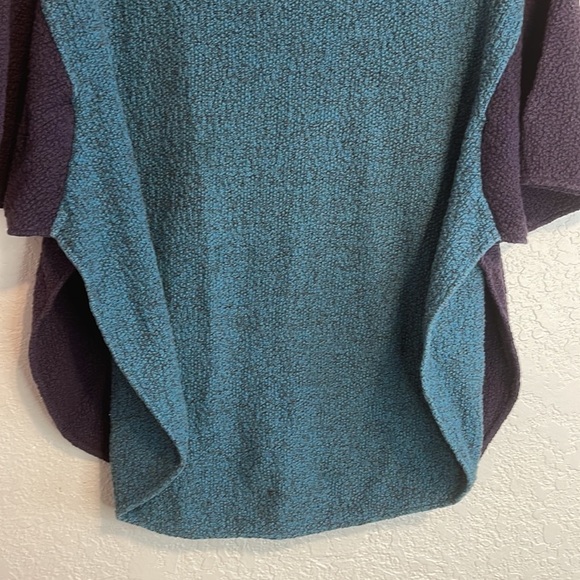 Margaret Winters Color Block Curved Hem Cotton Short Sleeve Top - Picture 5 of 10